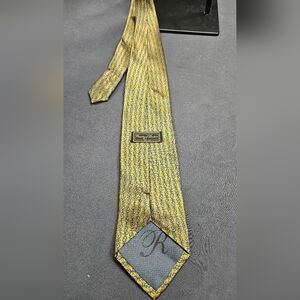 Rivets of Boston Men’s Tie Multi Colored Handmade 100% Silk Red Blue Gold